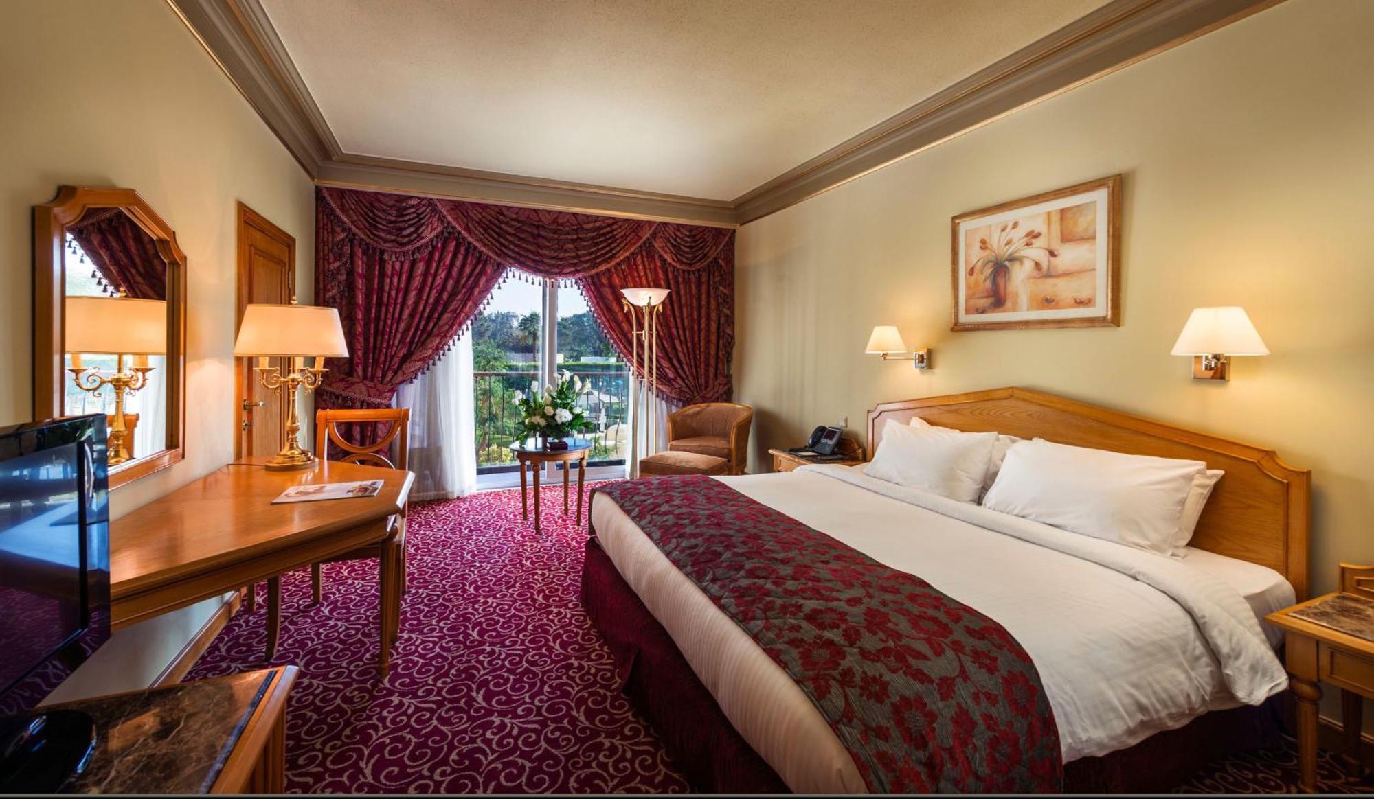 Concorde El Salam Cairo Hotel & Casino Exteriér fotografie A room at the hotel